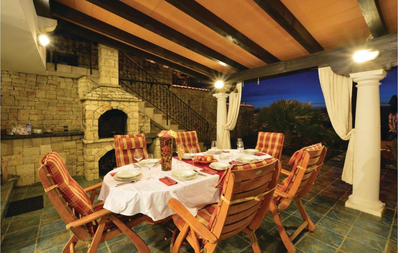 Lovely Home In Izola With Kitchen Malija Exterior foto
